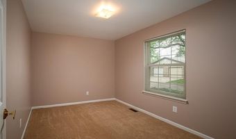 14810 Paris Ct, Allen Park, MI 48101