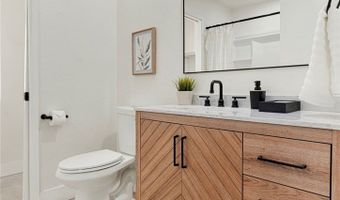 14204 Tehachapi Rd, Apple Valley, CA 92307