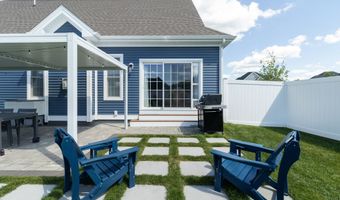 2 Iris Ct, Cromwell, CT 06416