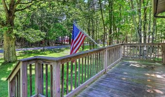 93 Skyline Dr, Albrightsville, PA 18210