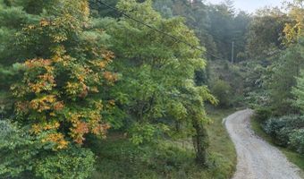 9999 Deer Track Rd, Beattyville, KY 41311