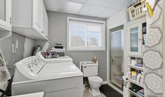 5135 Cheryl Dr, Almont, MI 48003