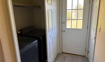 1929 Earls Ct, Allentown, PA 18103
