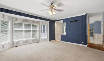 477 Redwood Forest Dr, Ballwin, MO 63021