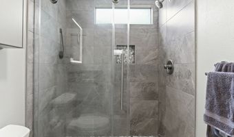 2606 SE RISLEY Ave, Milwaukie, OR 97267