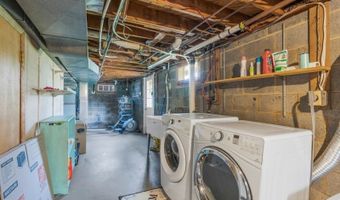 65 Somerset Ter, Bedminster, NJ 07921