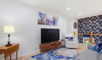 3454 MARTHA CUSTIS Dr, Alexandria, VA 22302