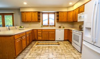 2107 SE Crystal Ave, Aberdeen, SD 57401