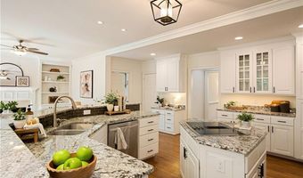 10425 Cranchester Way, Alpharetta, GA 30022