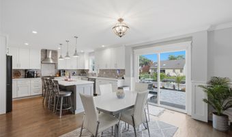 30 Berger Ave, Amityville, NY 11701