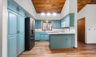 28 GREVES Ct, Appleton, WI 54914