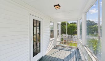 26 Grove St, Bath, ME 04530