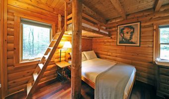 233 Algerie Rd, Becket, MA 01223