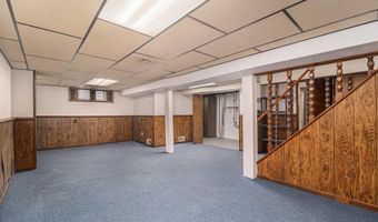 9885 Hubert Ave, Allen Park, MI 48101