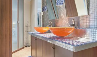 4024 IVA Ln, Annandale, VA 22003