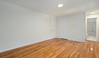 4300 ROBERTS Ave, Annandale, VA 22003