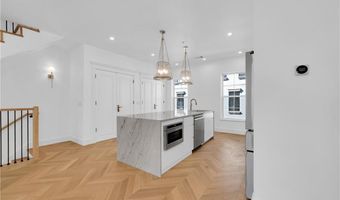 500 SW B St 3, Bentonville, AR 72712