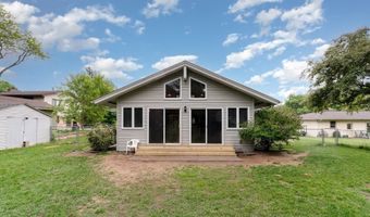 812 W Ctr, Alma, MI 48880