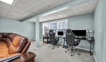 2 Tavistock 2, Cromwell, CT 06416