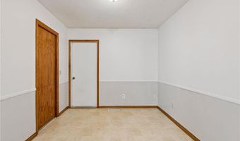 7775 Glenda Ct, Apple Valley, MN 55124