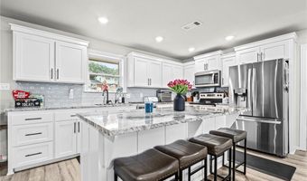 723 Canterbury Dr, Alma, AR 72921