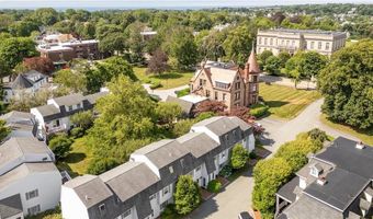 364 Bellevue Ave 5A, Newport, RI 02840