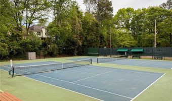 2469 River Oak Dr, Decatur, GA 30033