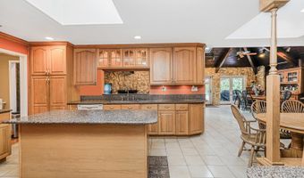 27 Southview Ter S, Middletown, NJ 07748