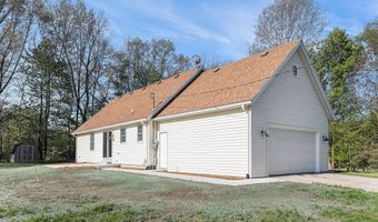 7200 Snow Ave SE, Alto, MI 49302