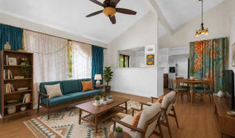 15 KULANIHAKOI St 15E, Kihei, HI 96753