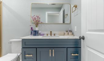 105 School St, Bay, AR 72411