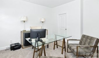 26 Walnut Springs Dr, Asheville, NC 28804