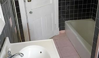 24 N 13th St, Allentown, PA 18102