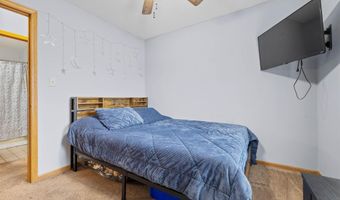 421 Manahan Dr, Angola, IN 46703