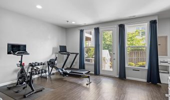 42265 HAMPTON WOODS Ter, Brambleton, VA 20148