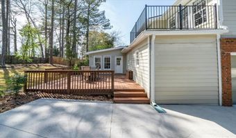 2953 Four Oaks Dr, Dunwoody, GA 30360