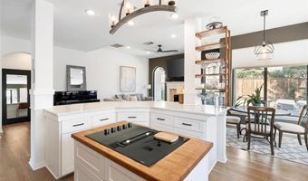 4011 Azure Ln, Addison, TX 75001