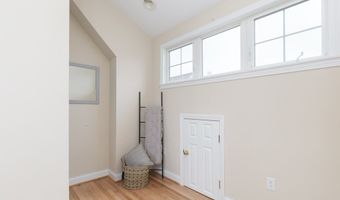 1 Rowen Ct, Boston, MA 02130