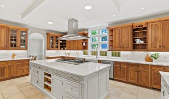 8008 GLENBROOK Rd, Bethesda, MD 20814