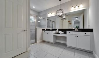 606 WINTERSIDE Dr, Apollo Beach, FL 33572