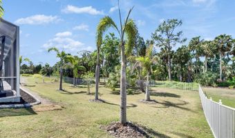 706 Manns Harbor Dr, Apollo Beach, FL 33572