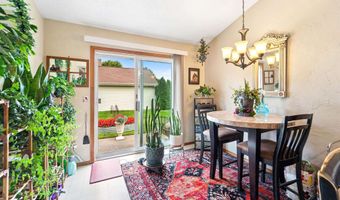 1670 W ROSELAWN Dr, Appleton, WI 54914