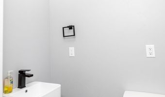 2413 N 5th St, Elko, NV 89801