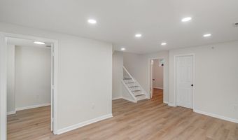 7471 TOWCHESTER Ct, Alexandria, VA 22315