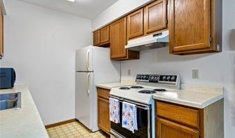 1412 Devney Dr, Altoona, WI 54720