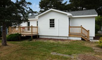 9 2nd St, Bourne, MA 02532