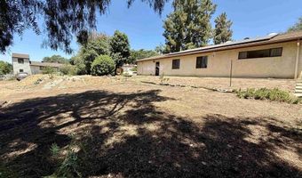 3096 Coral Tree Ln, Fallbrook, CA 92028