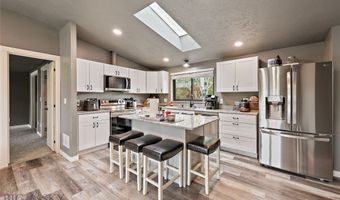 736 Cheery Dr, Belgrade, MT 59714