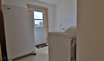 18 Rock Creek Rd, Clark, WY 82435