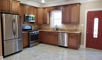 7217 AUBURN St, Annandale, VA 22003
